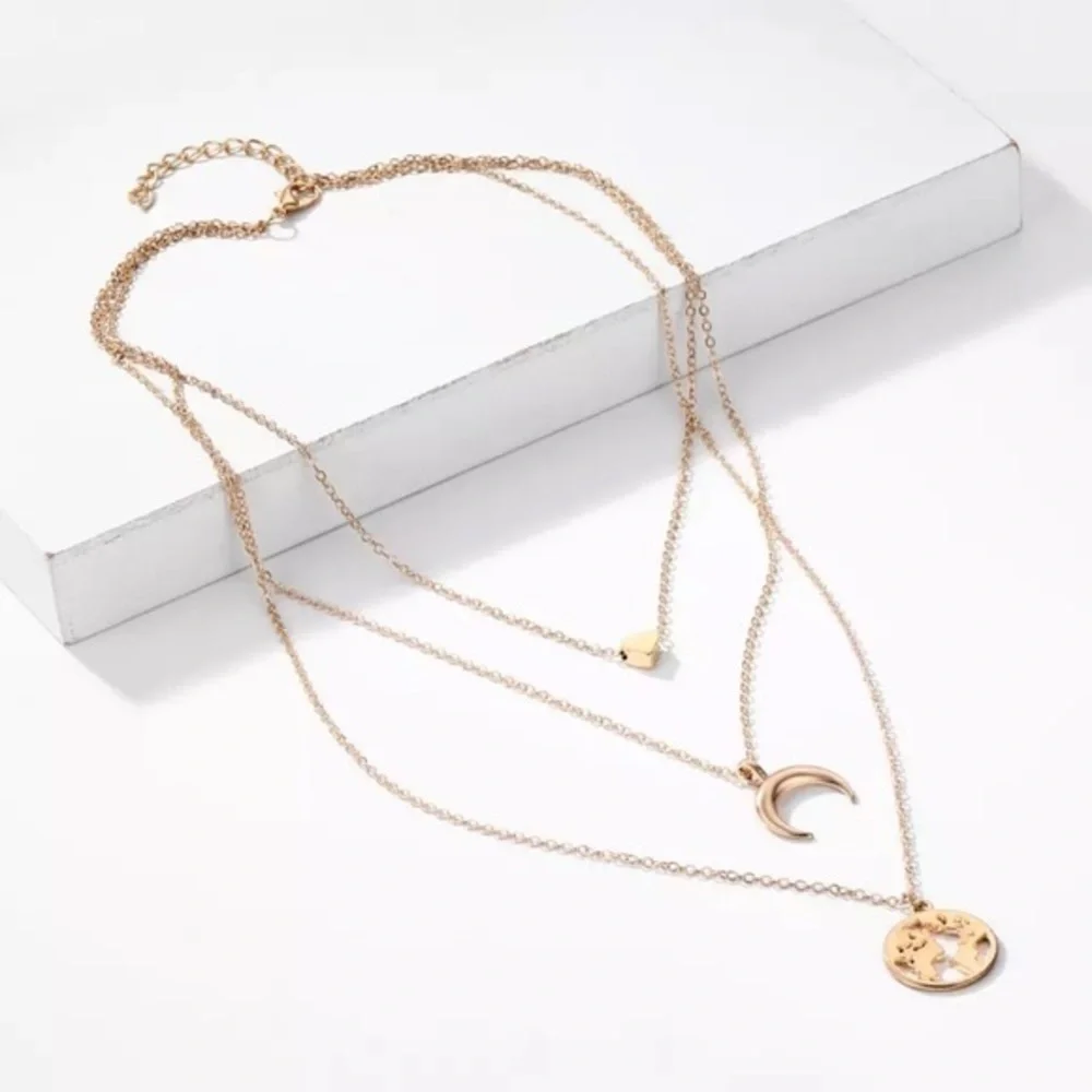 3/$30 💛 Multi Layer Charm Pendant Necklace